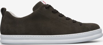 Sneaker bassa 'Runner Four' di CAMPER in marrone