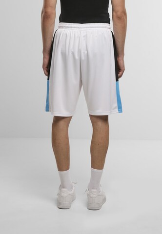 Regular Pantaloni 'Drap' de la Ecko Unlimited pe alb