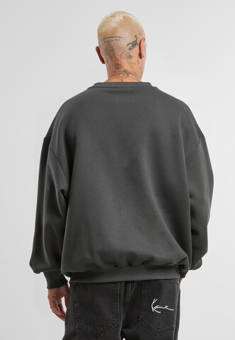 Karl Kani Sweatshirt in Grey