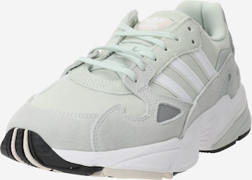 Baskets basses 'Falcon' ADIDAS ORIGINALS en vert : devant