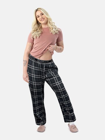 Pantaloncini da pigiama 'Leafletic Women’s Night Wear Long Pajama' di LEAFLETIC in nero