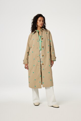 Fabienne Chapot Between-seasons coat in Beige: front