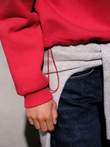 self. Sweatshirt in Red