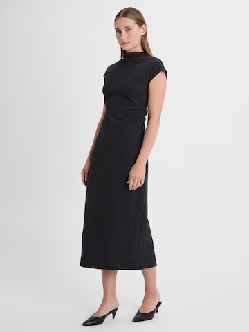 Guido Maria Kretschmer Women Šaty 'Dominique' – šedá