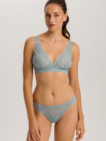 Hanro Triangle Bra ' Moments ' in Blue: front