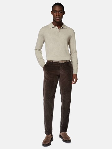 Boggi Milano Slim fit Chino trousers in Brown