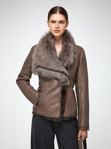 V S P Winter jacket 'Adila' in Beige: front