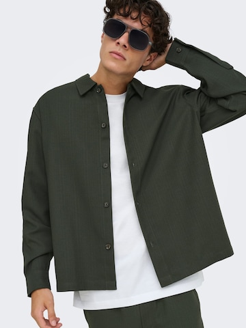 Fit confort Chemise business 'ONSHansi' Only & Sons en vert