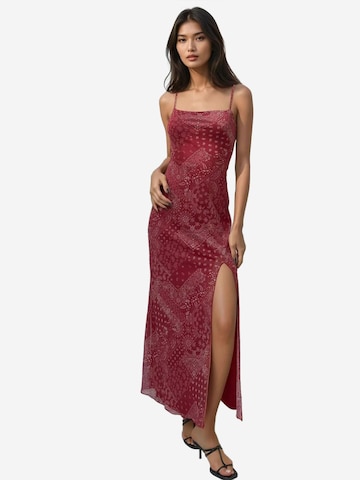 Robe Hiccup en rouge : devant