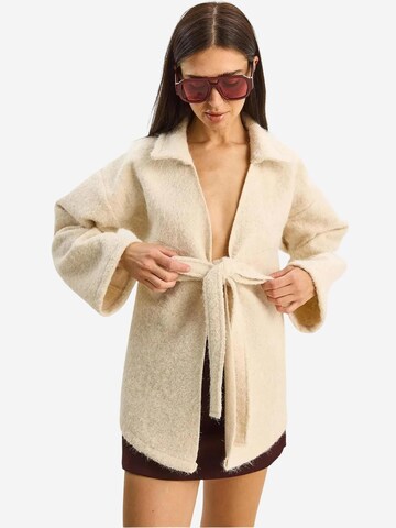 Bianco Lucci Knit Cardigan in Beige: front