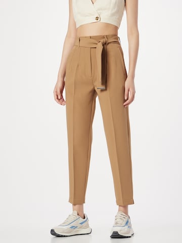 Coupe slim Pantalon à plis Salsa Jeans en beige : devant