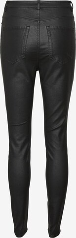 Vero Moda Petite Skinny Fit Панталон 'Sandra' в черно