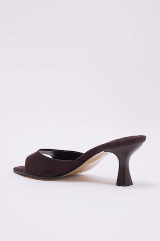 Trendyol - Zapatos abiertos en marrón