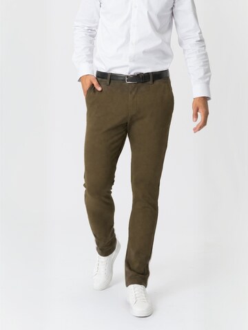 TEESHOPPEN Regular Trousers ' Performance ' in Green: front