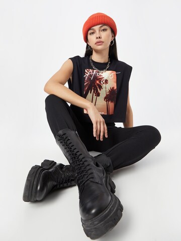 T-shirt 'Defire' HUGO Red en noir