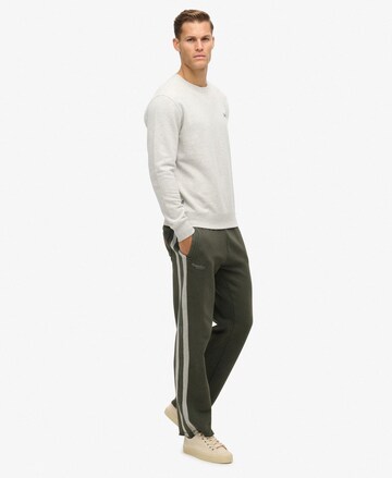 Loosefit Pantalon 'Essential' Superdry en vert