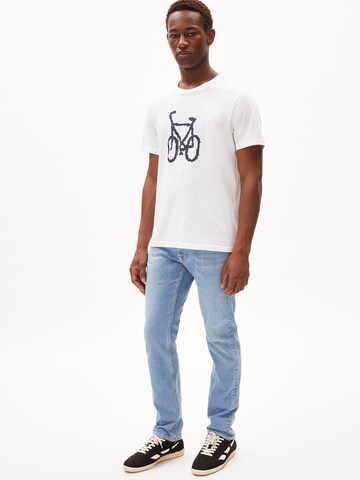 ARMEDANGELS Slimfit Jeans 'IAAN' in Blauw