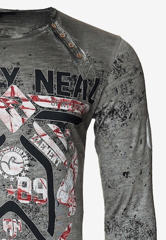 Rusty Neal Langarmshirt mit angesagten Prints in Grau