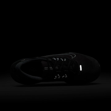 NIKE Athletic Shoes in Black