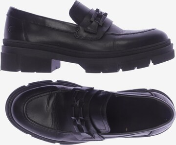 Tamaris Flats & Loafers in 39 in Black: front