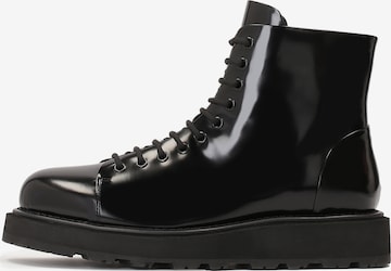 Boots stringati di Kazar in nero: frontale