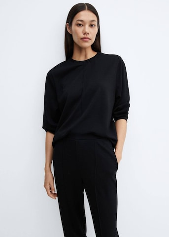 MANGOSweater majica 'Pique' - crna boja: prednji dio