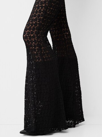 évasé Pantalon Bershka en noir