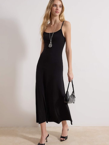 Trendyol Summer Dress in Black: front