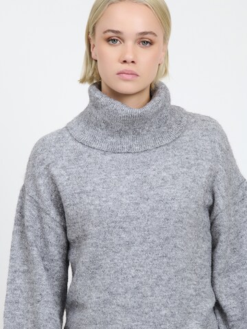 Influencer Pullover in Grau