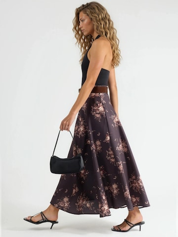 Qu Style Skirt in Brown