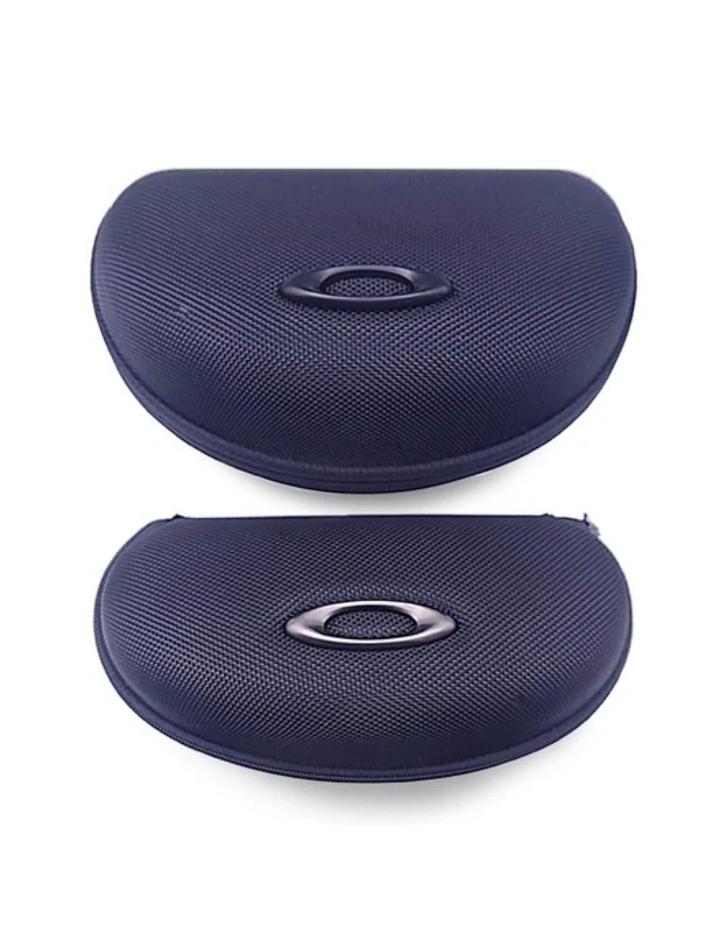 OAKLEY Sunglasses in Black