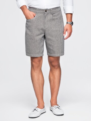 Regular Pantalon chino Ombre en noir : devant