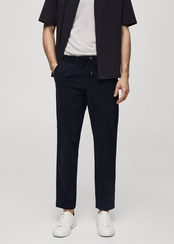 MANGO MAN Tapered Pleat-front trousers 'Lunar' in Blue: front