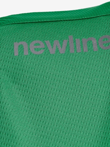 Newline - Camisa funcionais em verde
