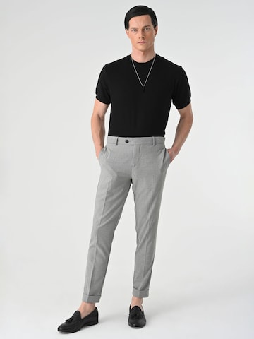 Slimfit Pantaloni con piega frontale di Antioch in grigio