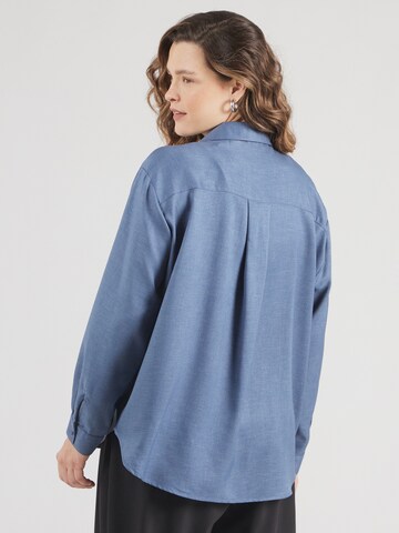 Camicia da donna 'CARHassy' di ONLY Carmakoma in blu