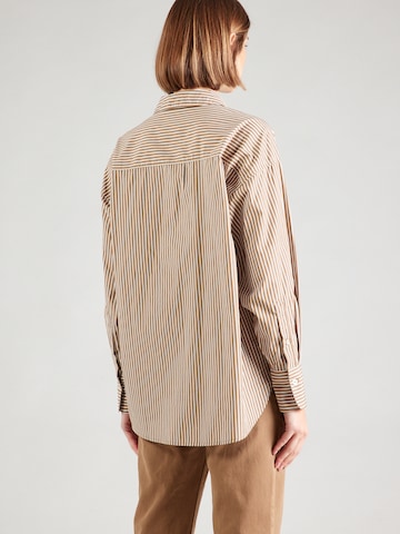 Aware Blouse in Brown
