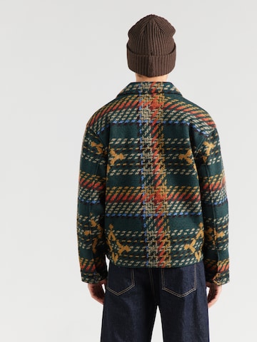 Abercrombie & Fitch Prehodna jakna | zelena barva