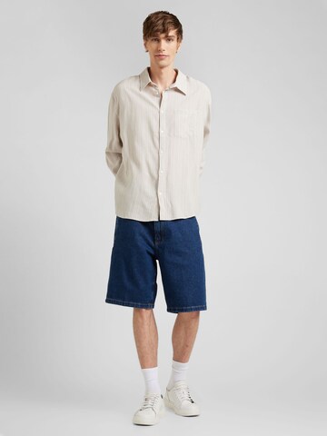 Fit confort Chemise WEEKDAY en beige