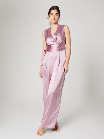 Tuta jumpsuit 'Joreen' di Guido Maria Kretschmer Collection in rosa: frontale