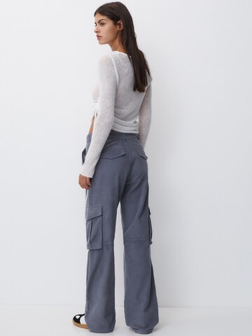 Pull&Bear Regular Cargohose in Grau