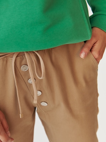 Regular Pantalon 'Naziri' TATUUM en beige