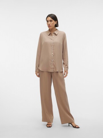Chemisier 'TIRA' VERO MODA en beige