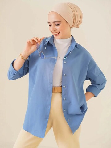 Bigdart - Blusa em azul: frente