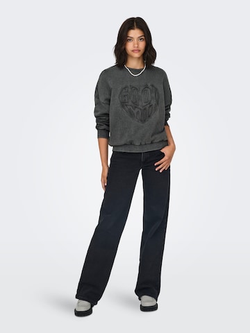 ONLY Sweatshirt 'ONLLINDA' in Grau