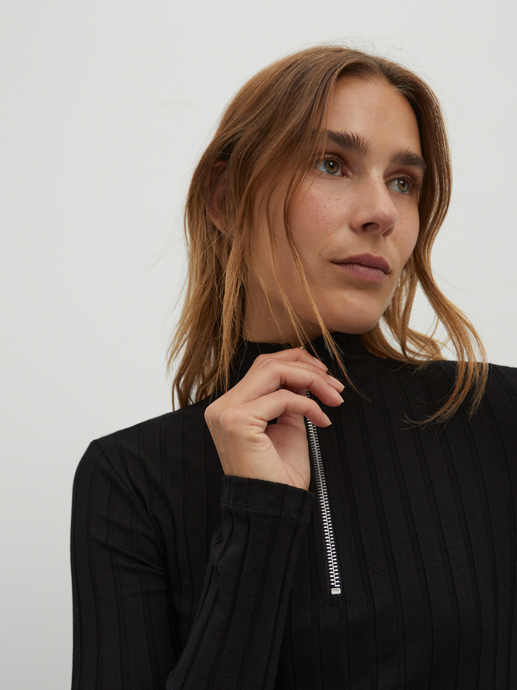 EDITED Produits Robe 'Felicitas' noir