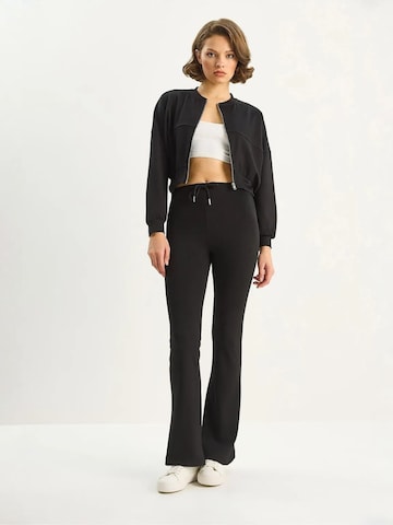 Bianco Lucci Joggingpak in Zwart