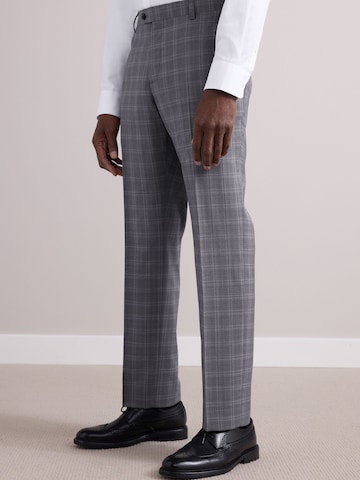 Next Regular Pantalon in Grijs