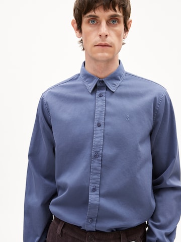 ARMEDANGELS Comfort fit Button Up Shirt 'GIAALO' in Blue