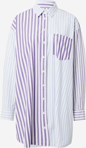 Tommy Jeans Shirt Dress in Purple: front